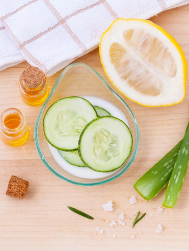 7 Best Home Remedies For Glowing Skin